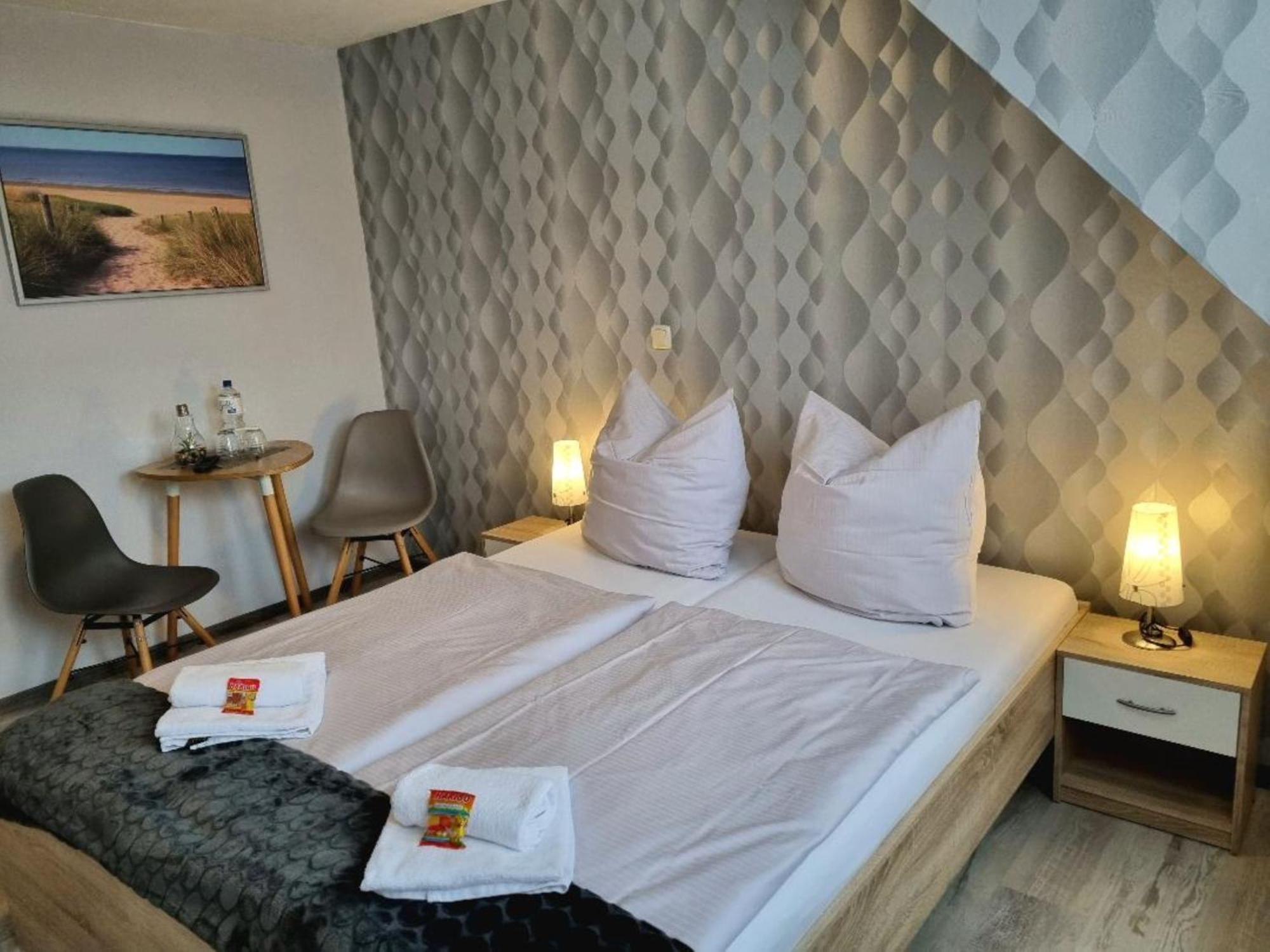 Hotel Up Diek カロリーネンジール エクステリア 写真