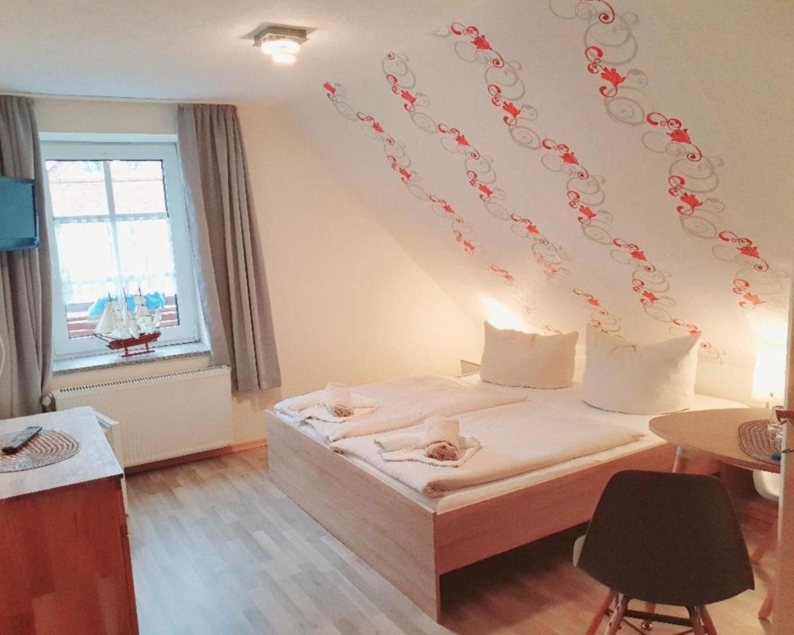 Hotel Up Diek カロリーネンジール エクステリア 写真